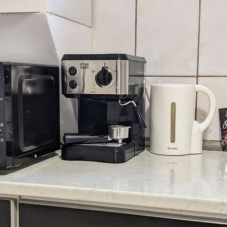 Cosy One Bedroom Flat With Free Parking & Wifi Cluj-Napoca Esterno foto